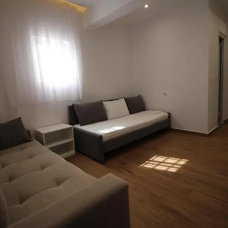 Apartament 31 *